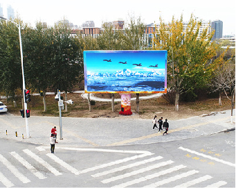 瑞丽户外大屏广告投放要点。